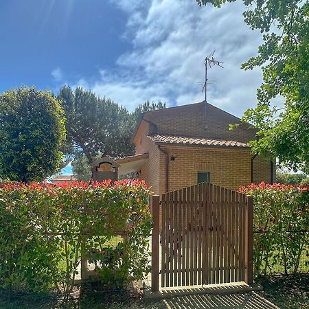 カスティリオーネ・デル・ラーゴ Casina Mirianoヴィラ エクステリア 写真