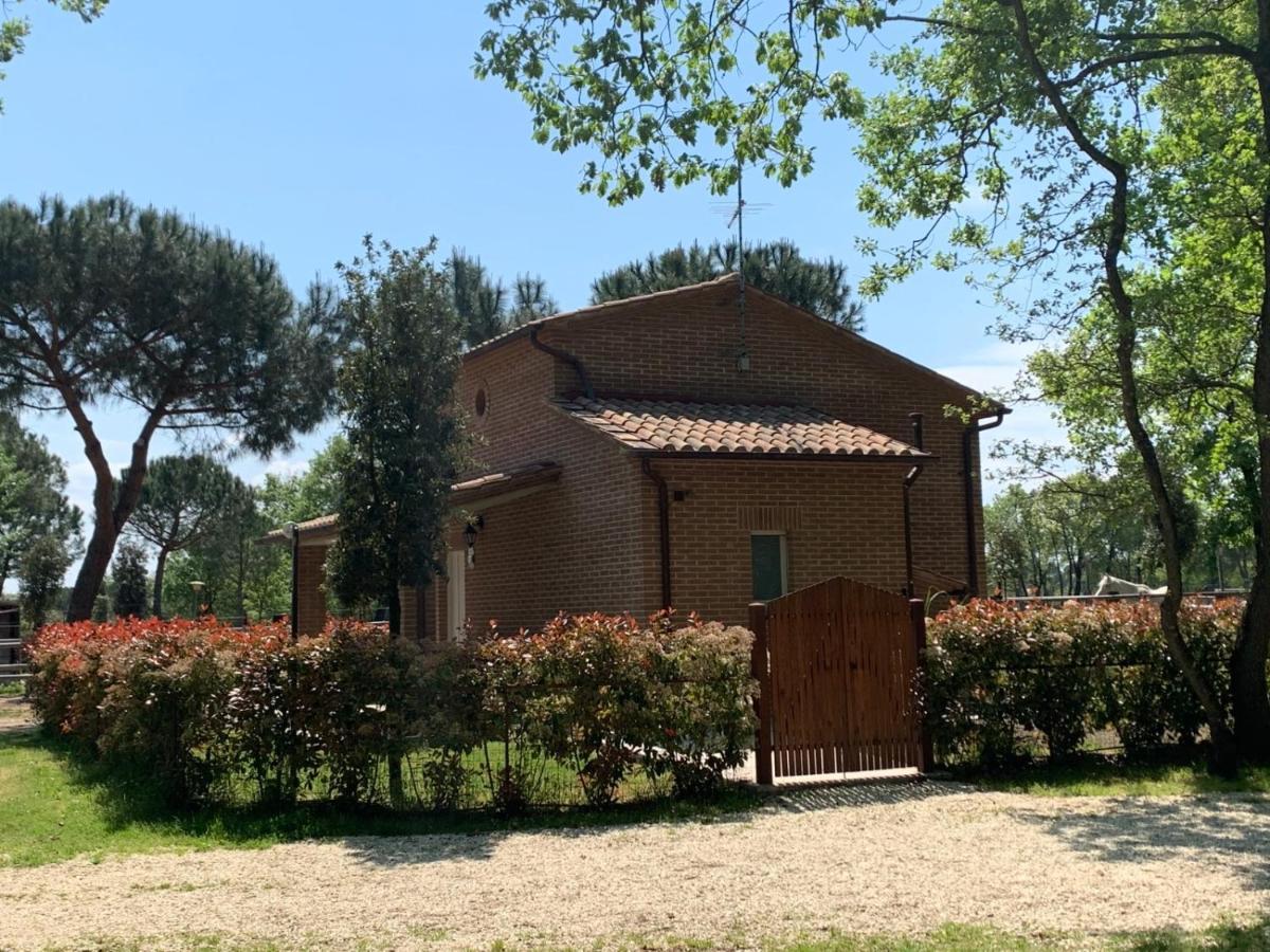 カスティリオーネ・デル・ラーゴ Casina Mirianoヴィラ エクステリア 写真