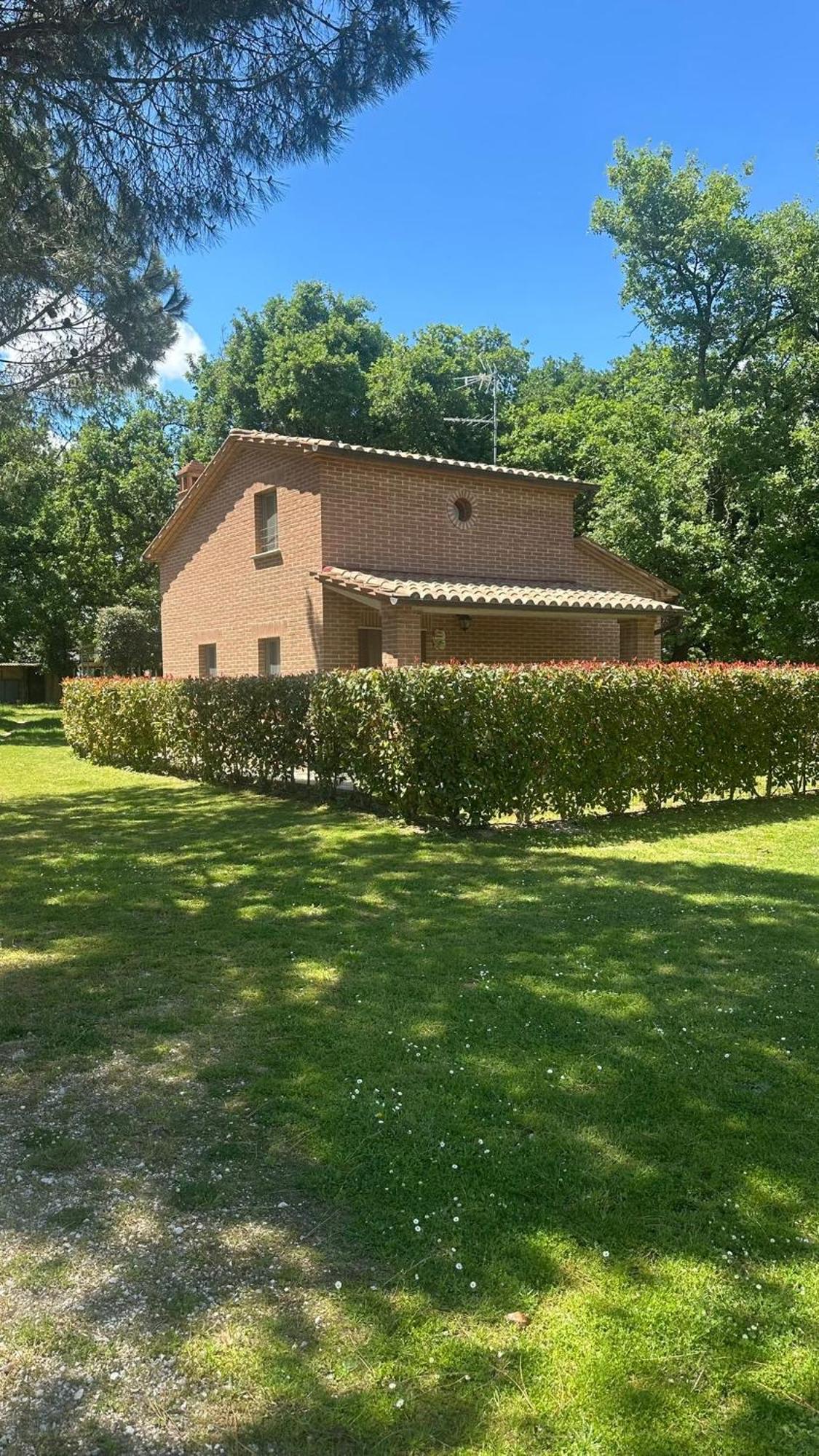 カスティリオーネ・デル・ラーゴ Casina Mirianoヴィラ エクステリア 写真